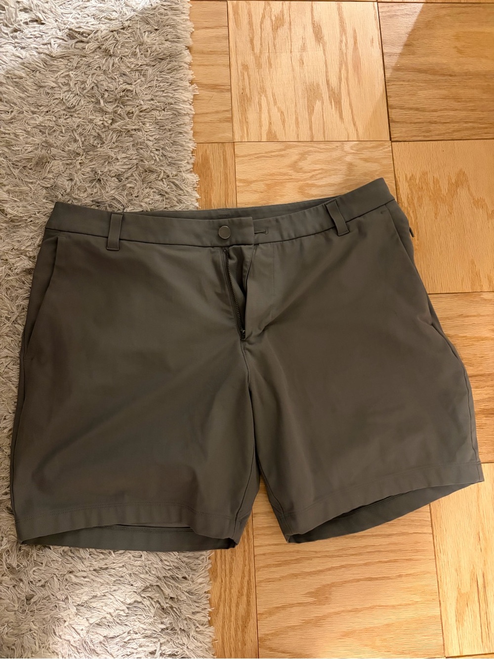 Lululemon shorts men’s